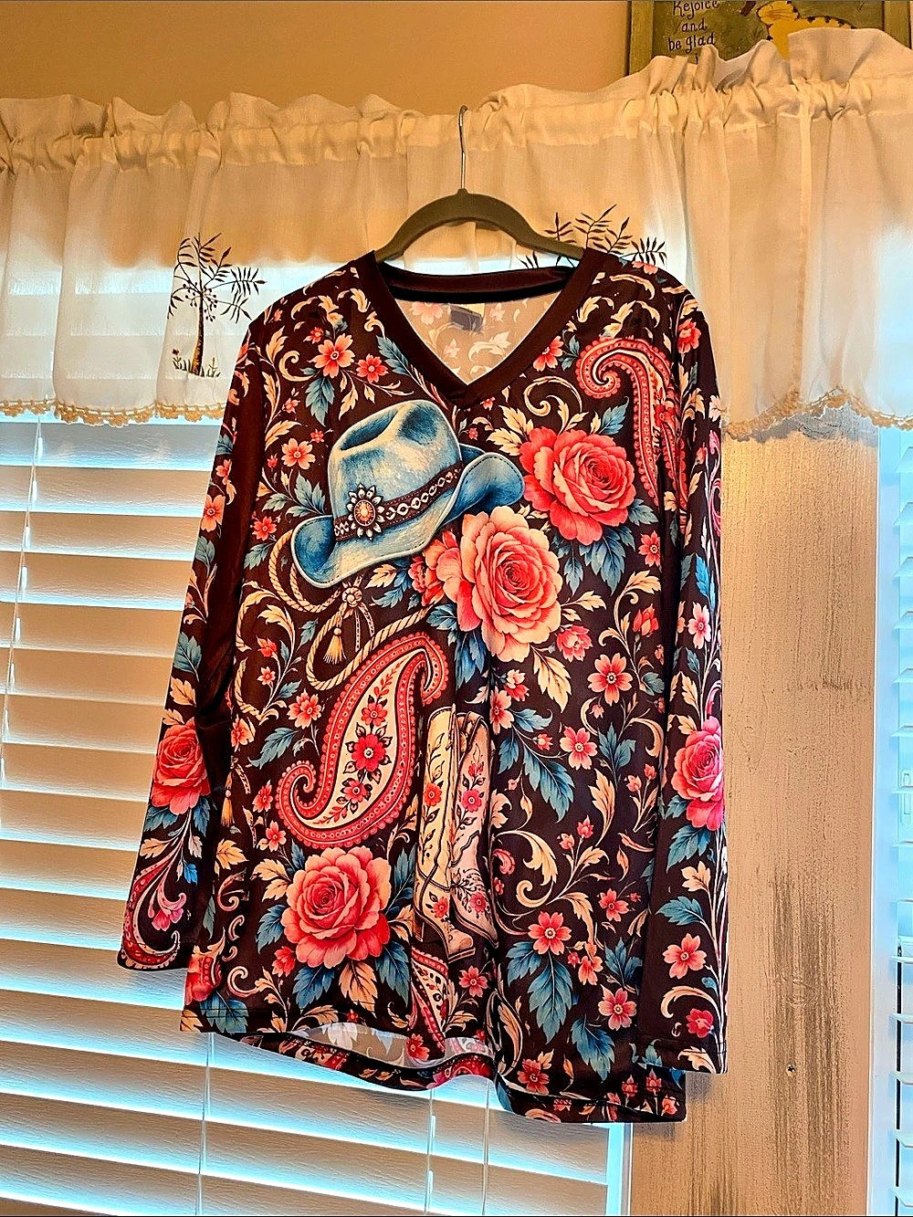 Paisley Floral Long Sleeve Tunic in Black & Red Size XL